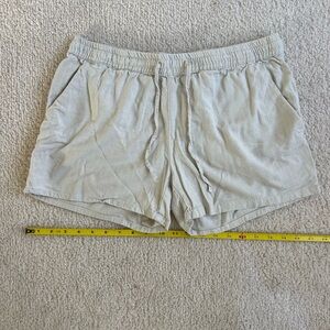 Women's Casual Tan Linen Shorts